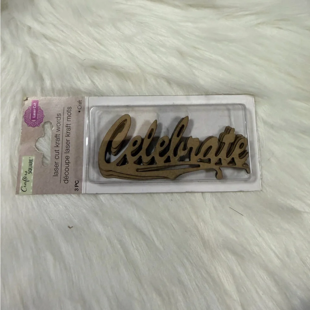 🩵5/$8 Brown 'Celebrate' Decor